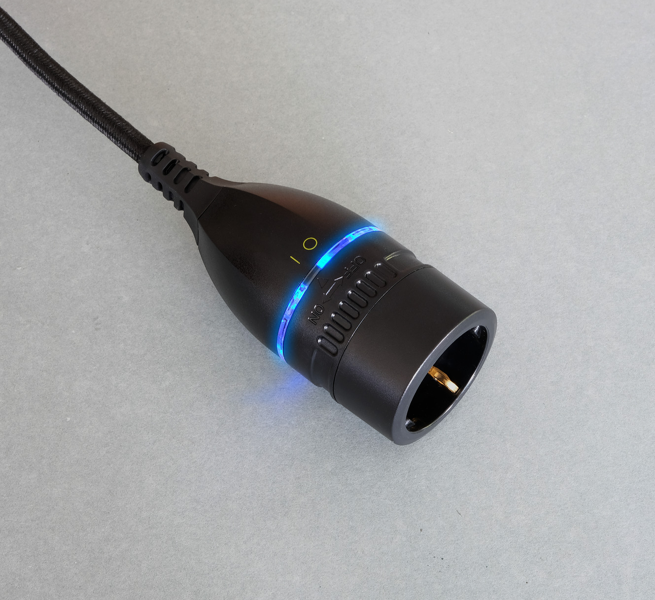 Cable alargador de plástico de alta calidad con interruptor giratorio y  cubierta textil 5m H05VV-F 3G1,5 negro