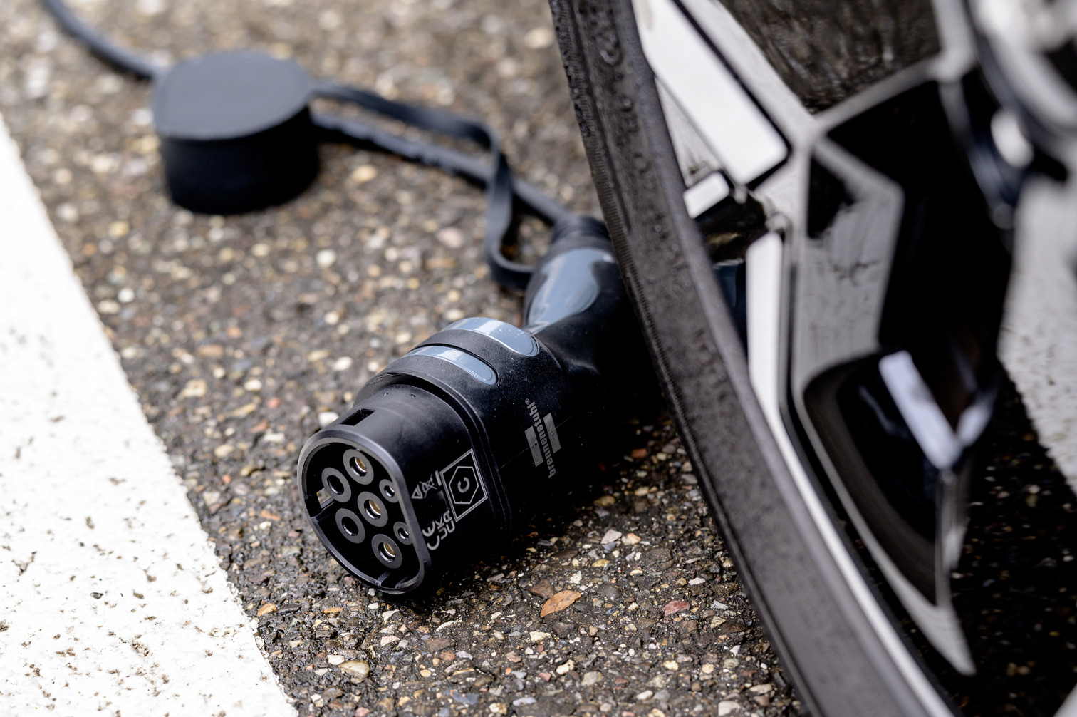 Solución de carga fiable y segura del experto en distribución eléctrica