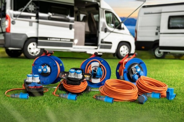 Electricidad y luz para acampar: el mejor equipo para aventuras al aire libre con brennenstuhl®.